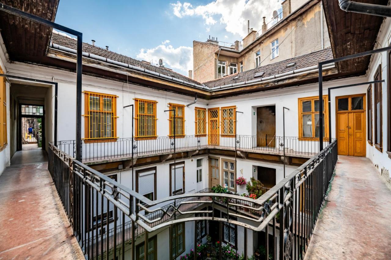 Blue Peace Downtown Apartment Budapest Extérieur photo